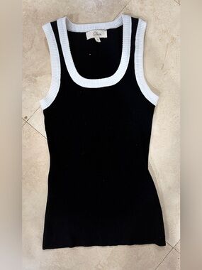 Elan CONTRAST TRIIM TANK TOP